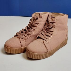Qupid Mauve Pink Bootie Platform Sneakers, size 7